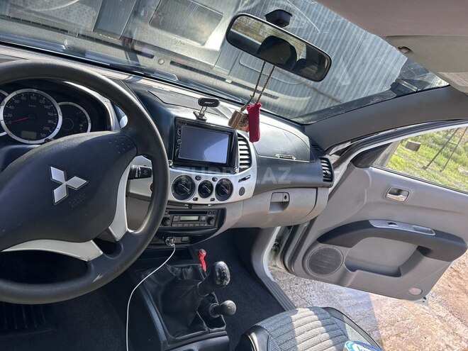 Mitsubishi L200 2012, 245,000 km - 2.5 l - Tovuz