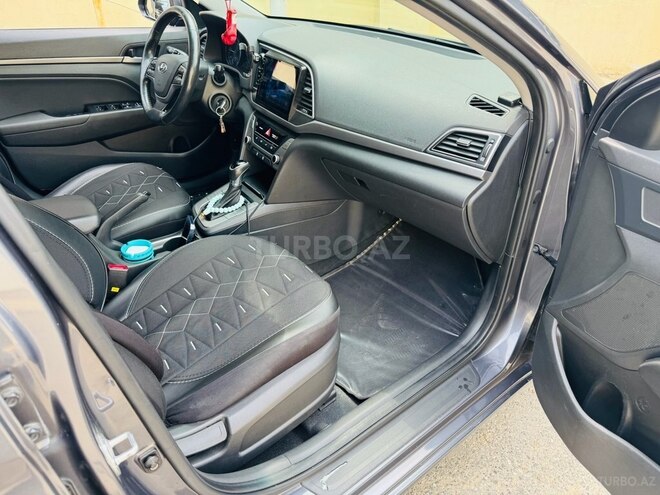 Hyundai Avante 2016, 176,600 km - 1.6 l - Bakı