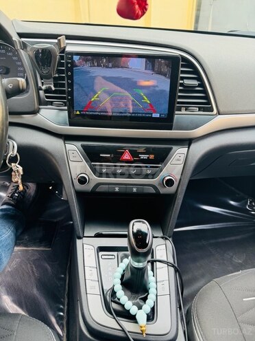 Hyundai Avante 2016, 176,600 km - 1.6 l - Bakı
