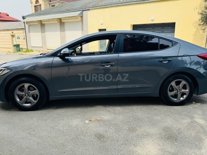 Hyundai Avante 2016, 176,600 km - 1.6 l - Bakı