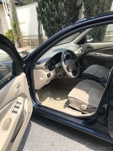 Nissan Sunny-8