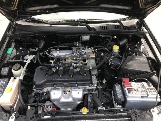 Nissan Sunny-11