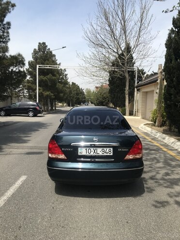 Nissan Sunny-2