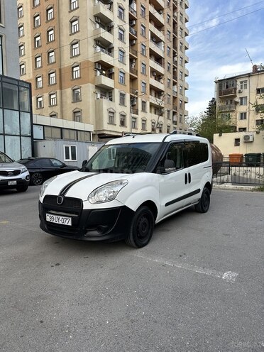 Fiat Doblo 2011, 409,000 km - 1.3 l - Bakı