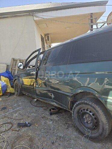 Mercedes Vito 111 2006, 260,000 km - 2.2 l - Bakı
