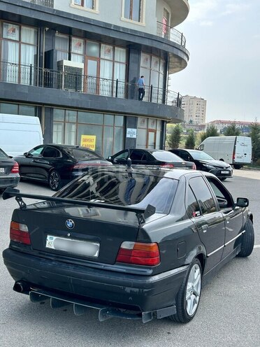 BMW 318 1994, 425,856 km - 1.8 l - Xırdalan