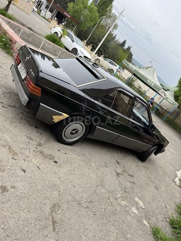 Mercedes 190 1990, 202,202 km - 2.0 l - Qazax