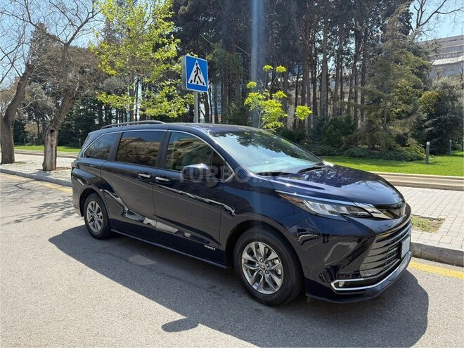 Toyota Sienna 2020, 100,000 km - 2.5 l - Bakı