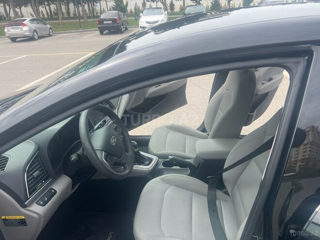Hyundai Elantra 2017, 146,144 km - 2.0 л - Bakı