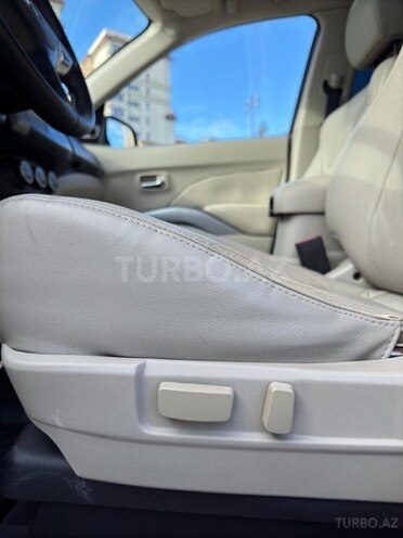 Mitsubishi Outlander 2010, 235,000 km - 3.0 l - Bakı