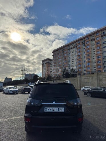 Mitsubishi Outlander 2010, 235,000 km - 3.0 l - Bakı