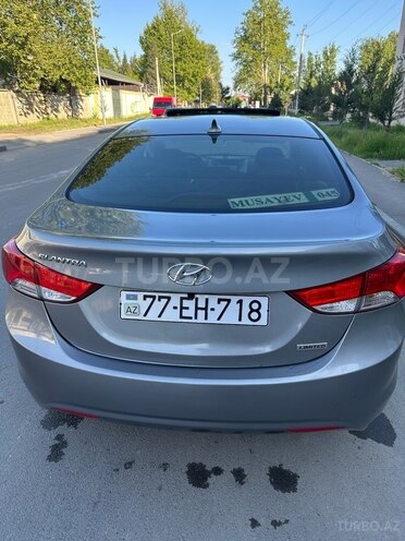 Hyundai Elantra 2013, 226,918 km - 1.8 л - Mingəçevir