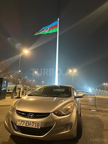 Hyundai Elantra 2013, 226,918 km - 1.8 л - Mingəçevir