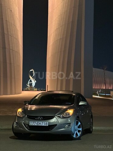 Hyundai Elantra 2013, 226,918 km - 1.8 л - Mingəçevir