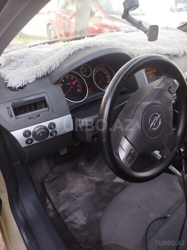 Opel Astra 2004, 300,000 km - 1.4 l - Bakı
