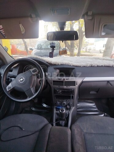 Opel Astra 2004, 300,000 km - 1.4 l - Bakı