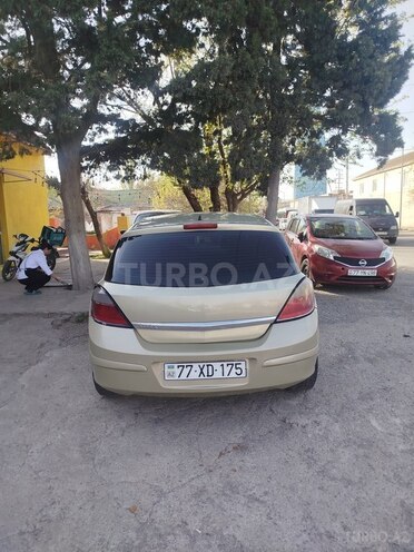 Opel Astra 2004, 300,000 km - 1.4 l - Bakı
