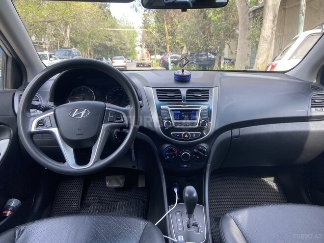 Hyundai Accent 2014, 202,000 km - 1.6 л - Bakı