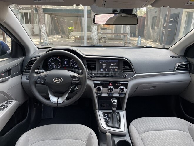 Hyundai Elantra 2018, 123,919 km - 2.0 л - Bakı