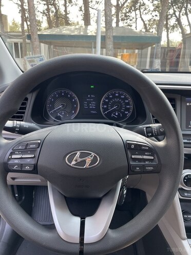 Hyundai Elantra 2018, 123,919 km - 2.0 л - Bakı