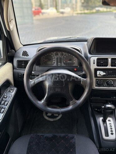 Mitsubishi Pajero io 2003, 298,000 km - 2.0 л - Bakı