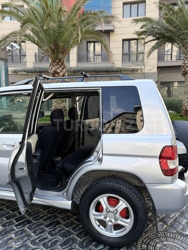 Mitsubishi Pajero io 2003, 298,000 km - 2.0 л - Bakı