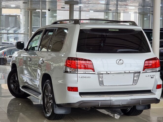 Lexus LX 570 2013, 111,400 km - 5.7 l - Bakı
