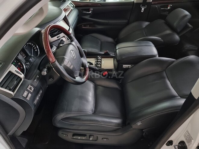 Lexus LX 570 2013, 111,400 km - 5.7 l - Bakı