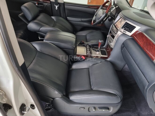 Lexus LX 570 2013, 111,400 km - 5.7 l - Bakı