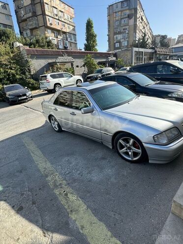 Mercedes C 230 1997, 231,000 km - 2.3 l - Bakı