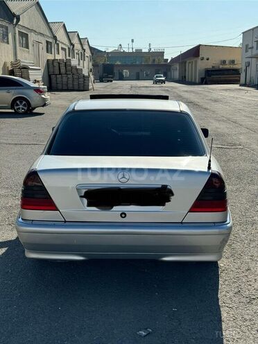 Mercedes C 230 1997, 231,000 km - 2.3 l - Bakı