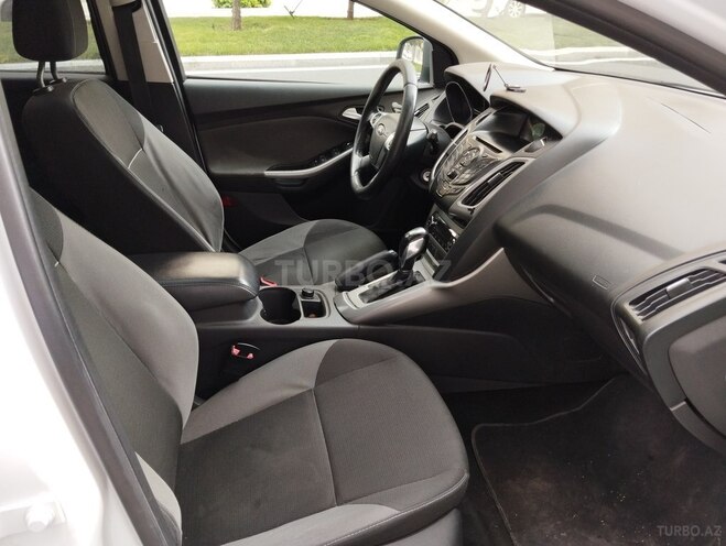 Ford Focus 2014, 194,000 km - 1.6 л - Bakı