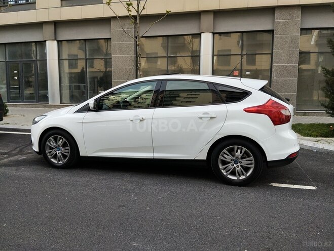 Ford Focus 2014, 194,000 km - 1.6 л - Bakı