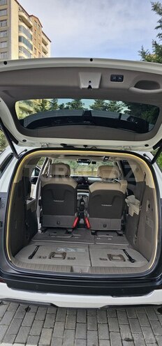 Kia Carnival-18