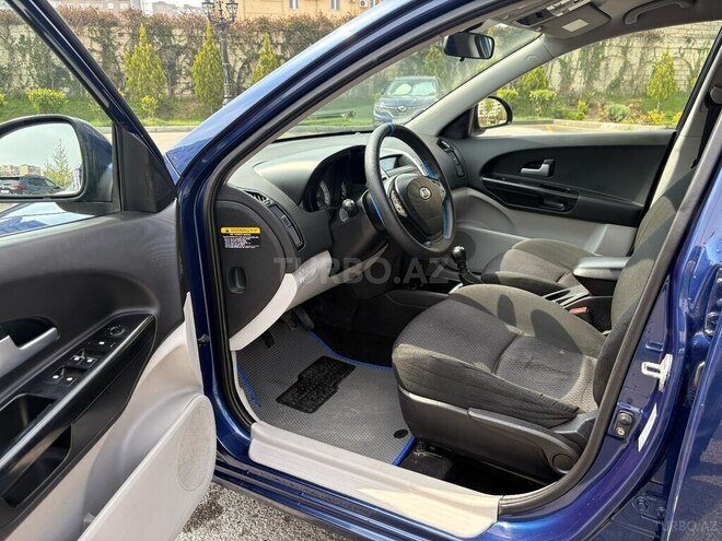 Kia Ceed 2008, 295,000 km - 1.6 л - Bakı