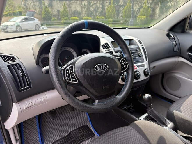 Kia Ceed 2008, 295,000 km - 1.6 л - Bakı