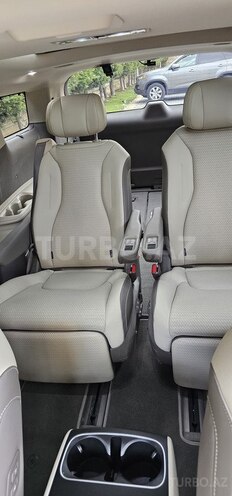 Kia Carnival-15