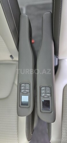 Kia Carnival-21