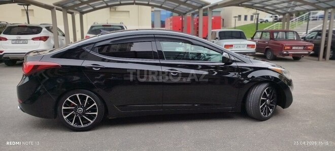 Hyundai Elantra 2013, 241,402 km - 1.8 l - Quba