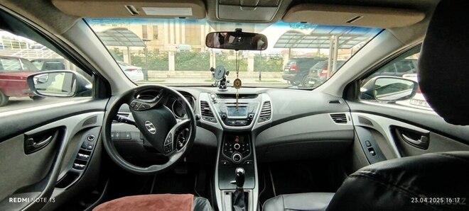 Hyundai Elantra 2013, 241,402 km - 1.8 l - Quba