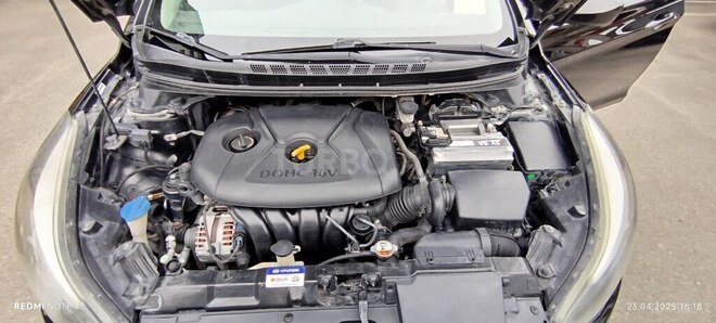 Hyundai Elantra 2013, 241,402 km - 1.8 l - Quba