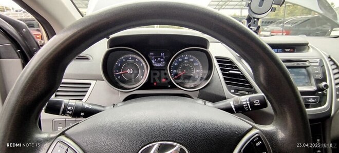 Hyundai Elantra 2013, 241,402 km - 1.8 l - Quba