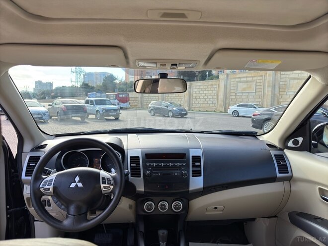 Mitsubishi Outlander 2010, 234,000 km - 3.0 l - Bakı
