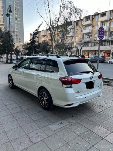 Toyota Corolla Fielder 2015, 165,500 km - 1.5 l - Bakı