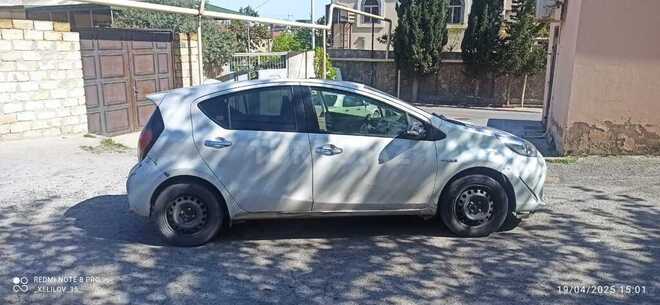 Toyota Aqua 2018, 100,000 km - 1.5 л - Bakı