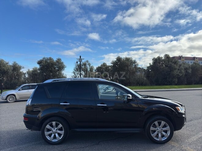 Mitsubishi Outlander 2010, 234,000 km - 3.0 l - Bakı