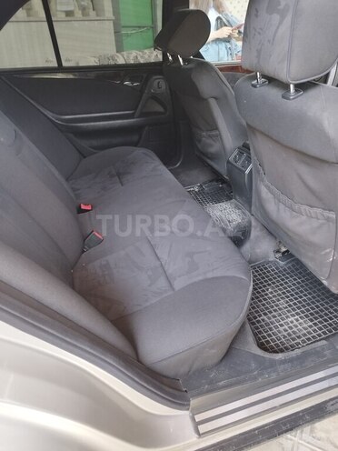 Mercedes E 240 1999, 328,000 km - 2.4 l - Bakı