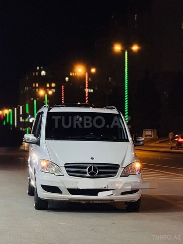 Mercedes Viano-1