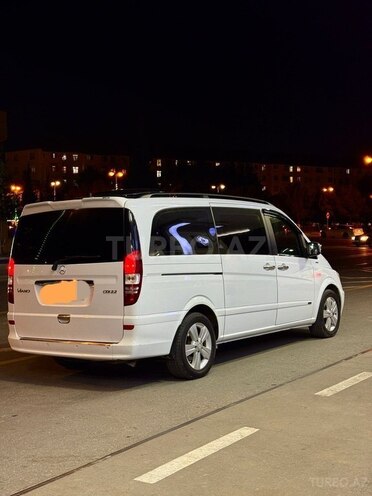 Mercedes Viano-3