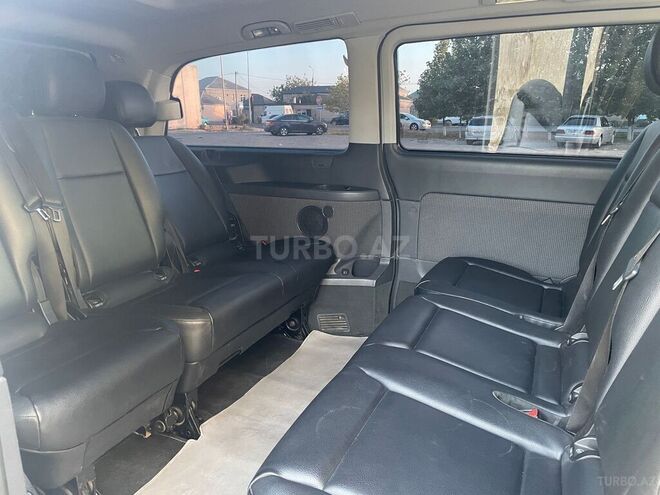 Mercedes Viano-8